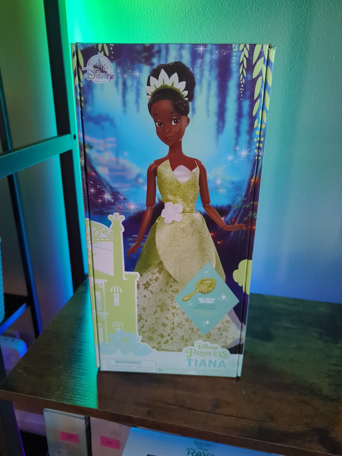DISNEY STORE TIANA - THE PRINCESS AND THE FROG CLASSIC DOLL WITH BRUSH