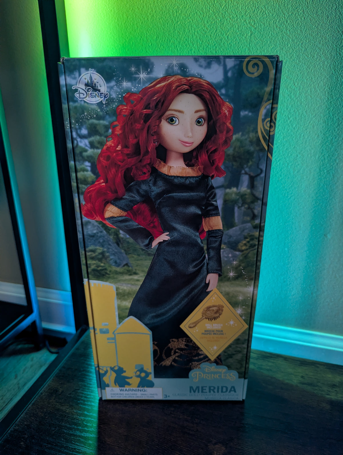 DISNEY STORE MERIDA - BRAVE CLASSIC DOLL WITH BRUSH