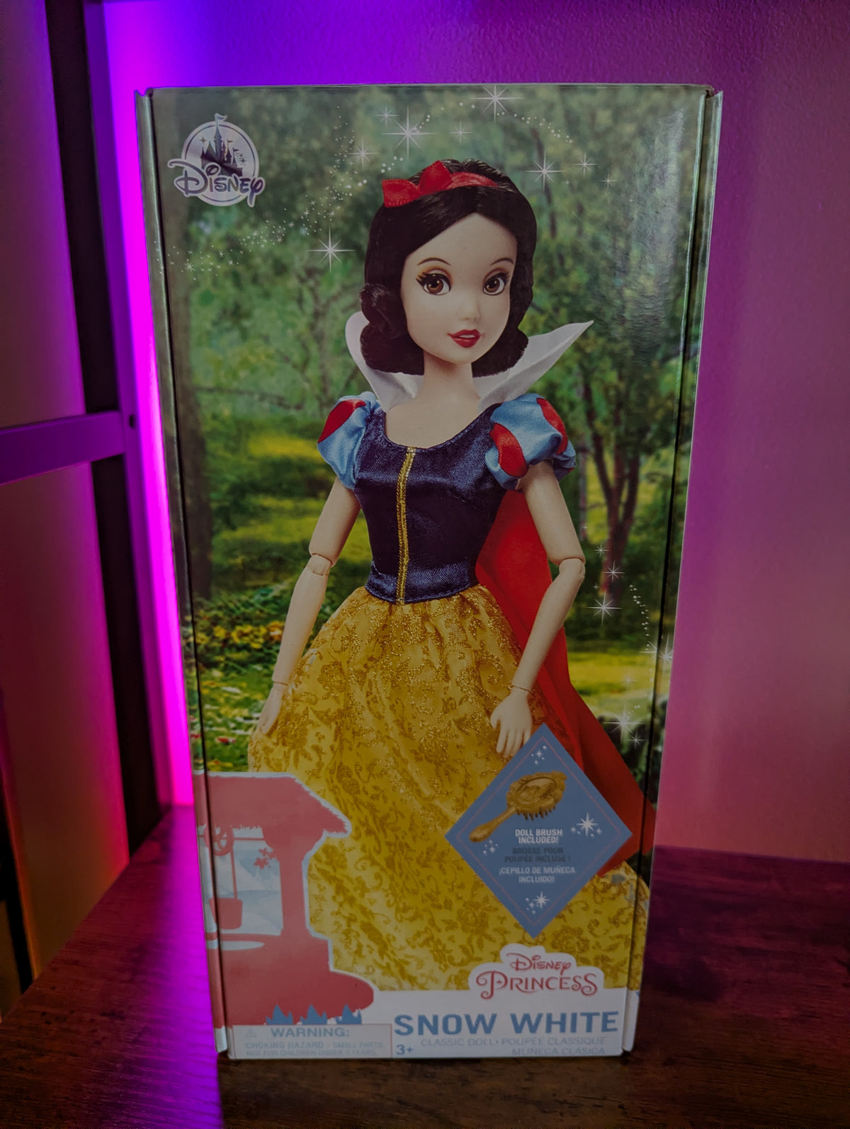 DISNEY STORE SNOW WHITE - SNOW WHITE AND THE SEVEN DWARFS CLASSIC DOLL WITH BRUSH